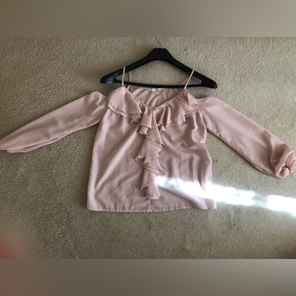 Beautiful Top !! - Picture 2 of 7